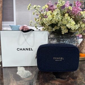 CHANEL Navy Tweed Beaute Cosmetic Case with Gold Logo